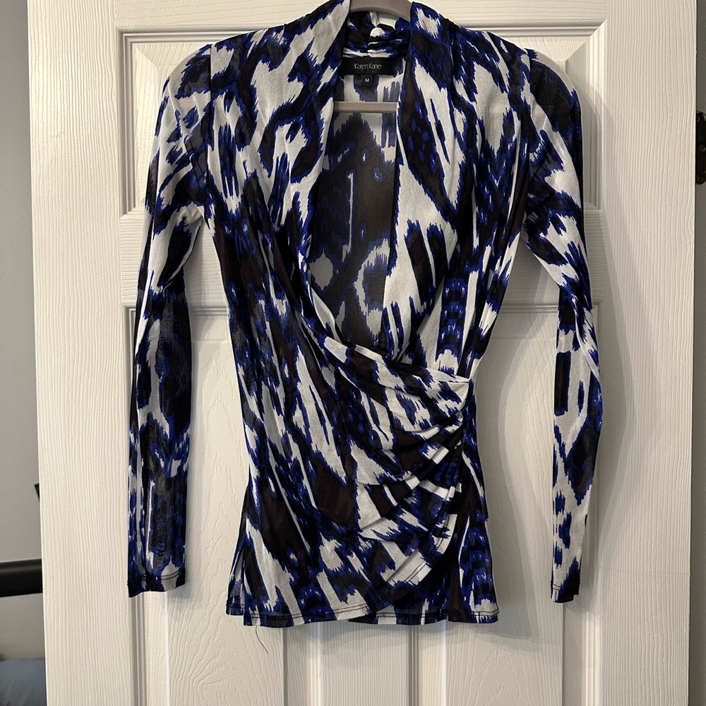 EUC - Karen Kane Blue and Black Patterned Mesh Top
